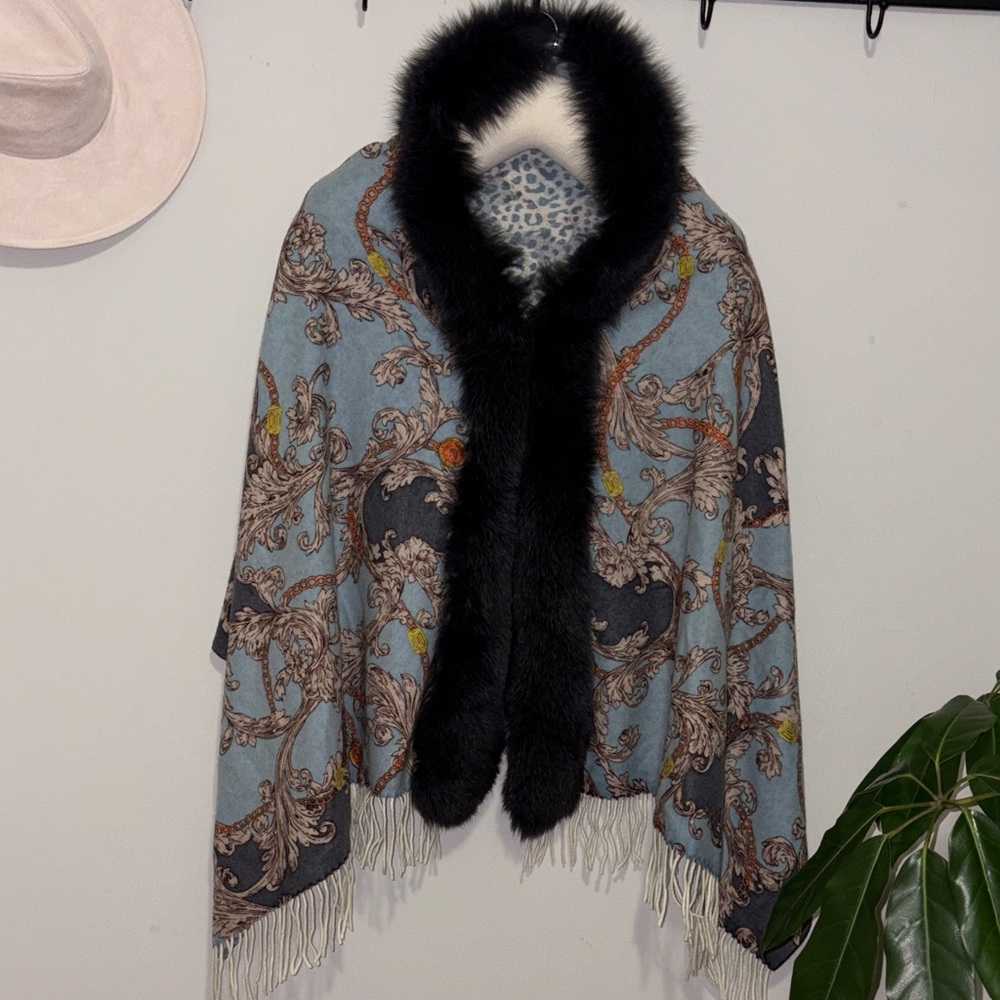Wolfie Cashmere Cape - Picture 2 of 9